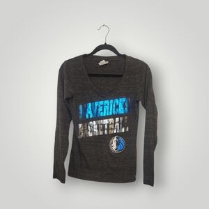 NBA Gray Mavericks Long Sleeve gray blue Shirt Size M